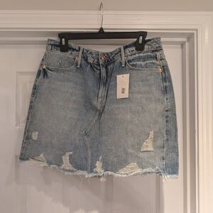Brand new Good American denim skirt